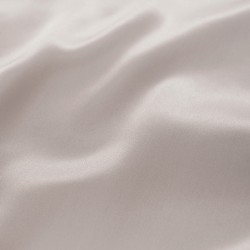 Taie en soie jolie môme argent par Desforges