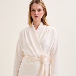 Robe de chambre Sarah lait par Laurence Tavernier