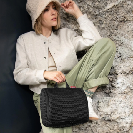 Trousse de toilette XL à suspendre Mesh black par reisenthel