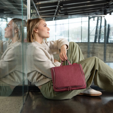 Trousse de toilette XL à suspendre Twist marron par reisenthel