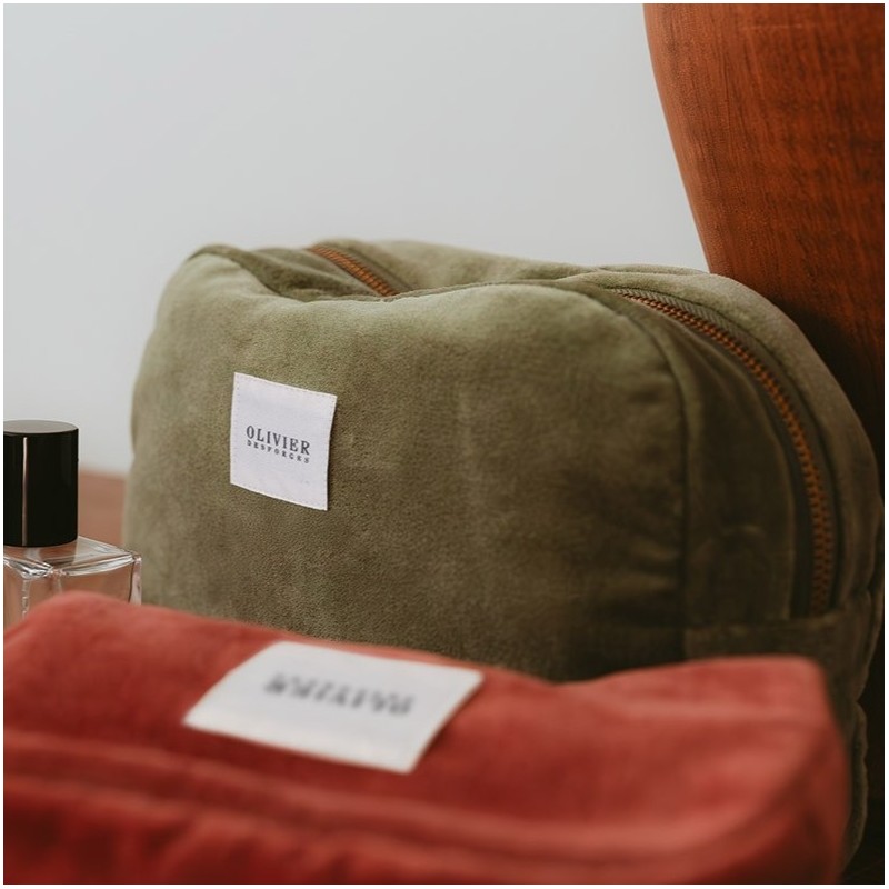 Trousse Romy loden par Olivier Desforges