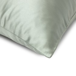 Taie en soie jolie môme Amande par Desforges