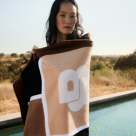 Serviette de plage Oscar Camel par Boss Home